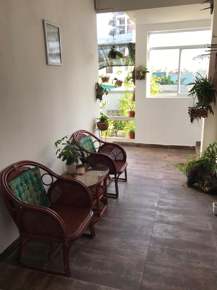 Sunny A Hotel Хюэ Экстерьер фото